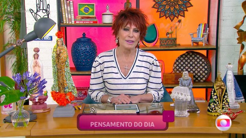 Ana Maria Braga usou uma peruca ruiva para comandar o 'Mais Você' - TV Globo