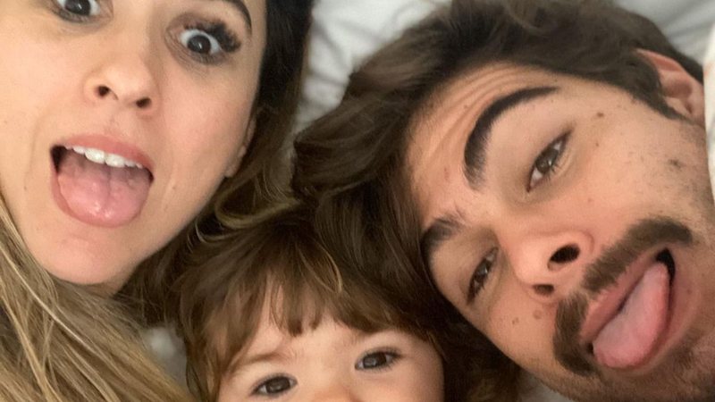 Tatá Werneck e Rafa Vitti são pais de Clara Maria, de 2 anos de idade - Instagram/@tatawerneck