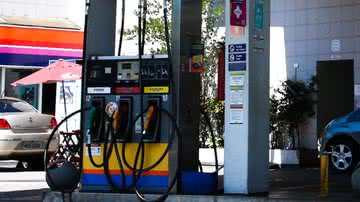 Troca de gasolina por etanol pode não ser vantajosa para o consumidor - Rovena Rosa/Agência Brasil