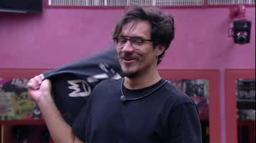 Eliezer foi obrigado a se muda para o quarto grunge - Reprodução/TV Globo