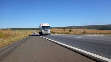 A maioria dos contratos de concessão rodoviária previa reajuste anual em julho, mas governo adiou - Divulgação/ CNT