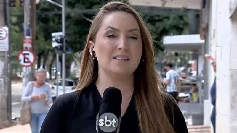 Repórter se emociona ao vivo ao noticiar assassinato - Reprodução/SBT