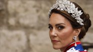 Kate Middleton quebrou a tradição e inovou no adereço de cabelo no estilo de tiara - Getty Images