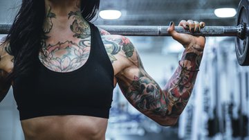 Musculação feminina: personal trainer esclarece dúvidas sobre a