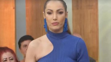 Patrícia Poeta caprichou na maquiagem e adotou o azul de cima a baixo. - TV Globo