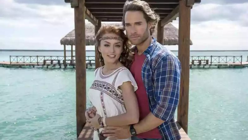 Ana Lúcia (Angelique Boyer) e Marcelo (Sebastian Rulli) formam o casal romântico do novo folhetim das 18h. - Televisa/SBT/divulgação
