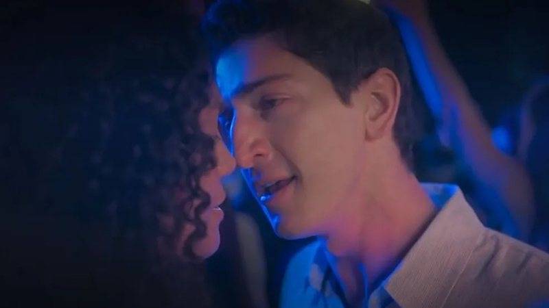 Daniel se propõe a largar Graça por Aline - Reprodução/TV Globo