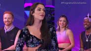 Bailarinos são flagrados cochichando durante entrevista de Key Alves no ‘Programa Silvio Santos’ - Reprodução/SBT