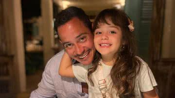 Daniel Oliveira, pai de Alice, deu seu depoimento sobre o Dia dos Pais. - Arquivo pessoal