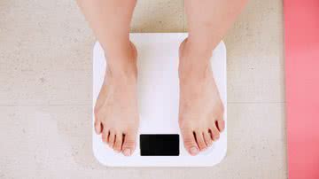 Hormônios versus peso corporal: separamos estratégias para um equilíbrio saudável. - Unsplash