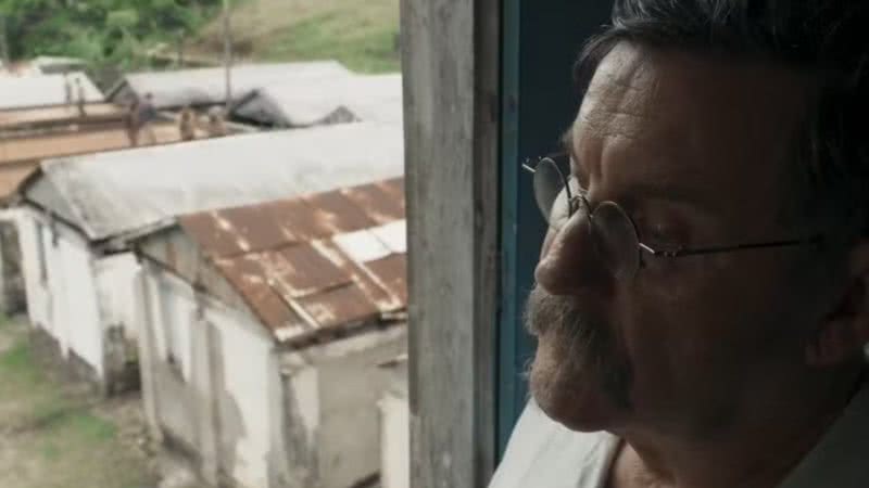 Coronel Belarmino (Antônio Caloni) manda matar José Inocêncio (Humberto Carrão). - TV Globo