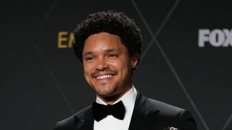 Trevor Noah segue na apresentação do Grammy pelo quarto ano consecutivo; Veja quem irá se juntar a ele - Reprodução/Instagram