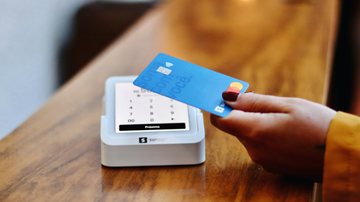 Saiba como usar o cartão de crédito de maneira inteligente - Imagem │Unsplash