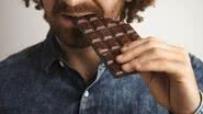 Comer chocolate faz mal? Alimento pode trazer benefícios à saúde - Freepik/bublikhaus