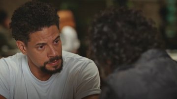 Léo/Netuno reencontra mãe em 'Família é Tudo'; Saiba as revelações que virão do encontro - Reprodução/TV Globo