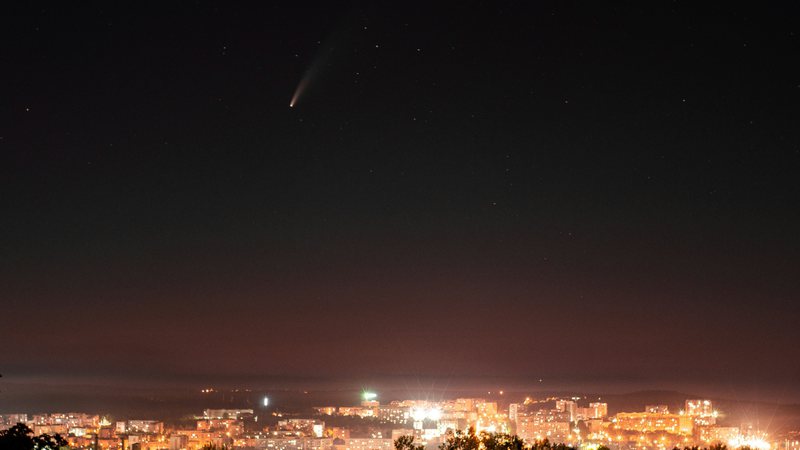 Cometa do Século: C/2023 A3 ilumina os céus do Brasil com brilho único - Imagem │Unsplash