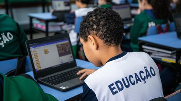 Atividades digitais estão inseridas na grade curricular da rede municipal de ensino de São Caetano do Sul com moderação - Foto: Divulgação/Prefeitura de São Caetano do Sul