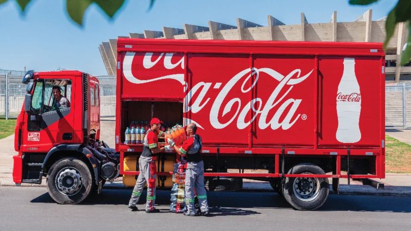 A Coca-Cola garantiu que “nenhum produto afetado permanece no mercado”. - Foto: Coca-Cola FEMSA