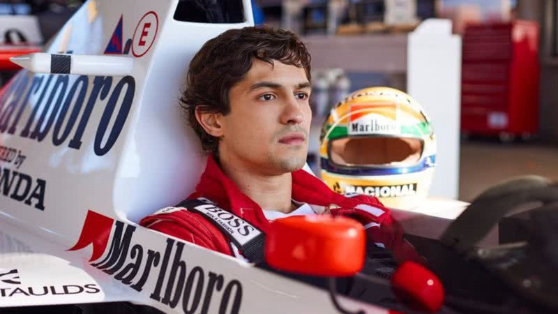 Gabriel Leone será Ayrton Senna na série 'Senna' - Divulgação/Netflix