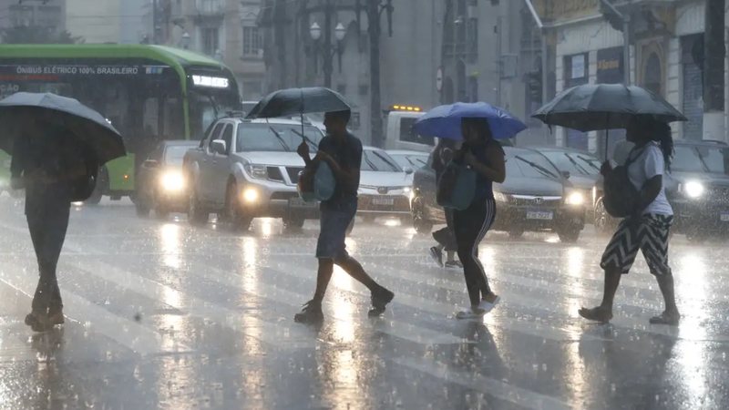 Chuvas intensas, calor e frente fria: saiba o que esperar do fim de novembro - Paulo Pinto/Agência Brasil