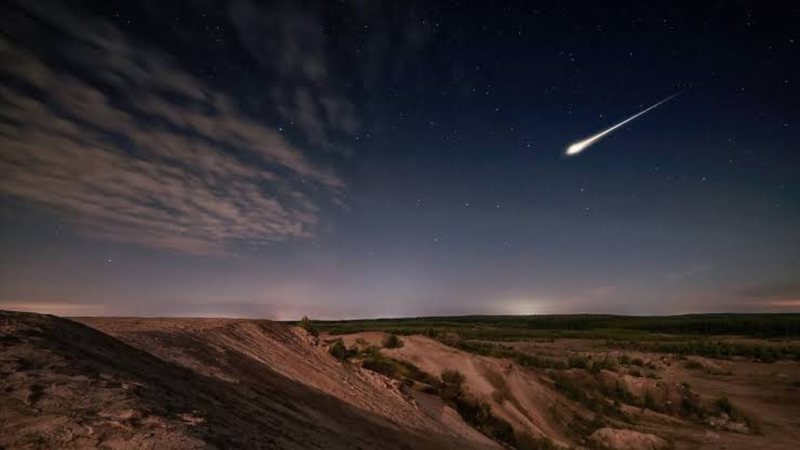 Não conseguiu acompanhar? Veja as imagens do 'cometa do século' - Reprodução/Redes sociais