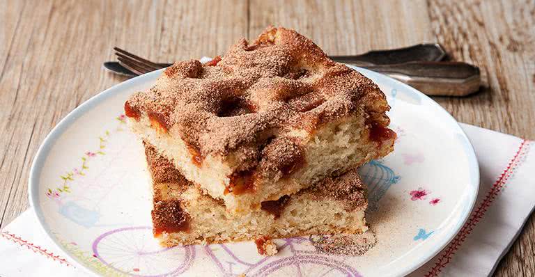 Receita de Bolo vegano com goiabada - J. Carvalho