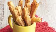 Receita de Churros com calda de chocolate - J. Carvalho