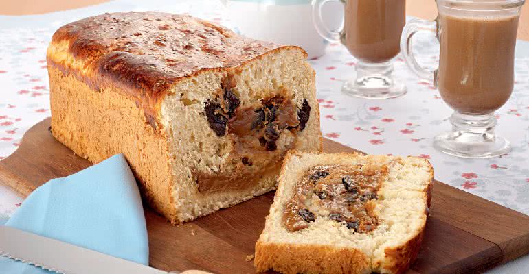 Receita de Pão com doce de leite e ameixa-preta - André Fortes