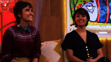 Maria Casadevall e Sophie Charlotte participaram do programa Encontro - TV Globo