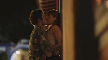 Eurico Júnior e Luz já haviam se beijado antes - Reprodução/TV Globo