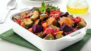 Confira como preparar a receita 'terrinha de legumes' - Reprodução: André Fortes