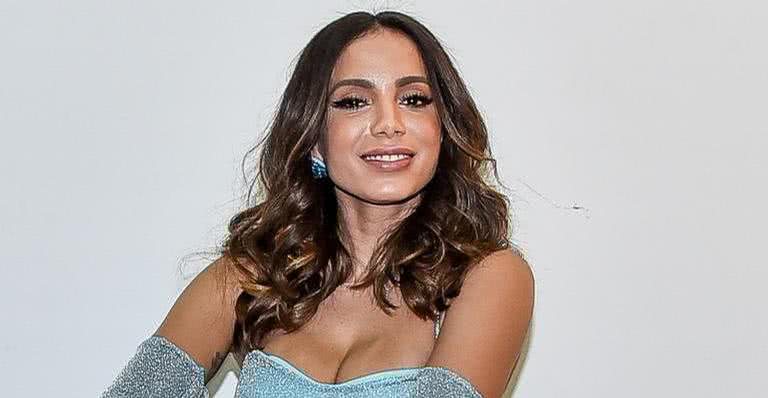 Anitta reclama de pessoas de convidando para sua festa - Instagram/@Anitta