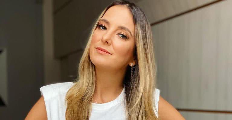 Ticiane Pinheiro publica foto de look colorido - Instagram/ @ticipinheiro