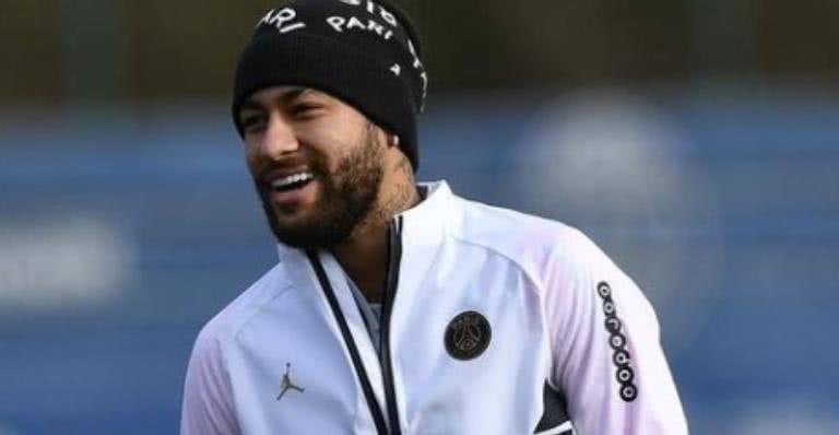 Neymar nega ter perfil em site de relacionamentos - Instagram / @neymarjr