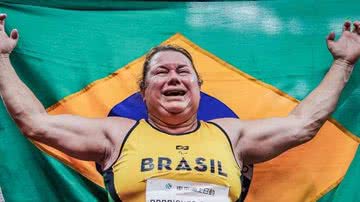 Aos 56 anos, ela é a atleta mais velha do Brasil nas Paralimpíadas - Instagram/@ocpboficial/Wander Roberto