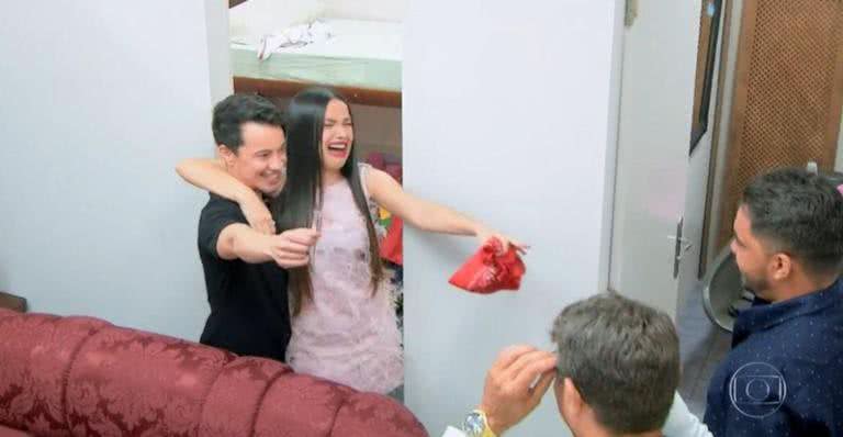 Juliette se emocionou muito durante participação em quadro do 'Domingão com Huck' - TV Globo