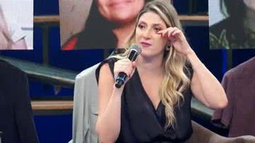 Dani caiu no choro durante entrevista com a mãe, mas não antes de levar um puxão de orelha - TV Globo
