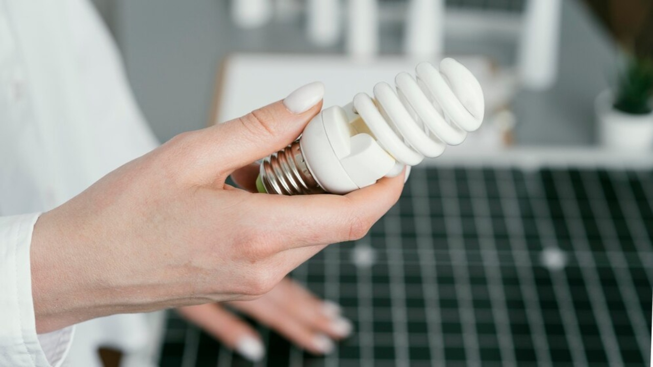 Como economizar energia elétrica? Dicas para uma iluminação sustentável