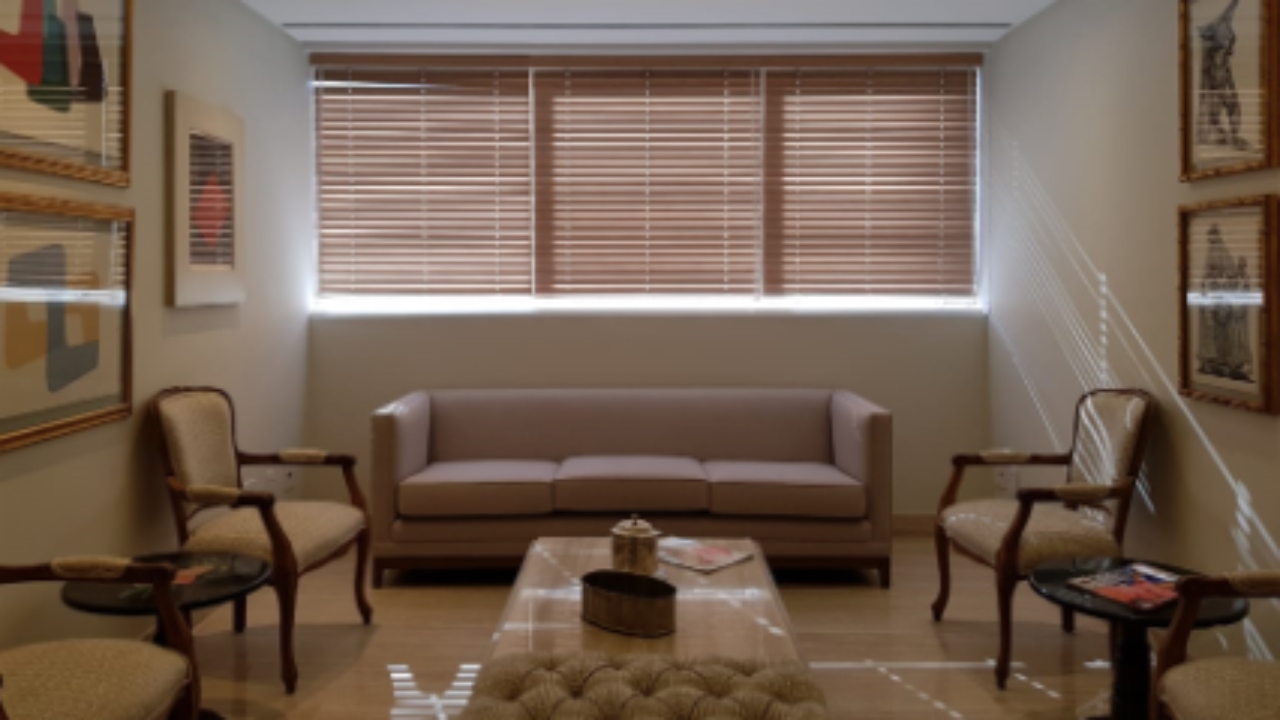 sofá para sala pequena cores claras benefícios.
