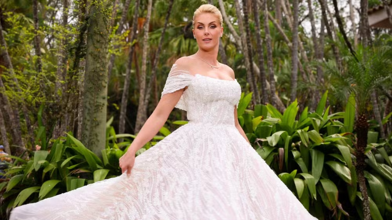 vestido de Ana Hickmann