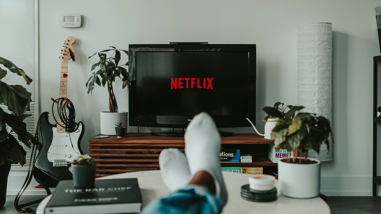 Como economizar com streaming? Plano mais caro da Netflix custa R$ 60