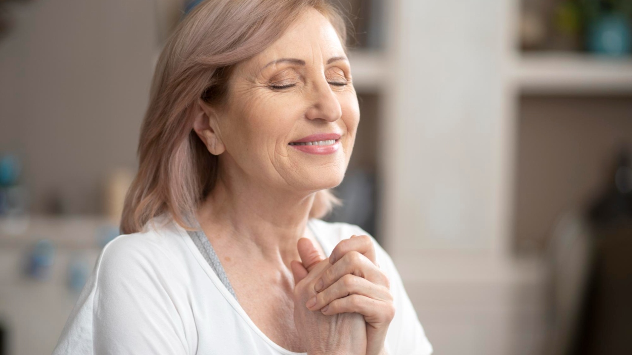 Tratamentos dermatológicos podem melhorar a pele durante a menopausa