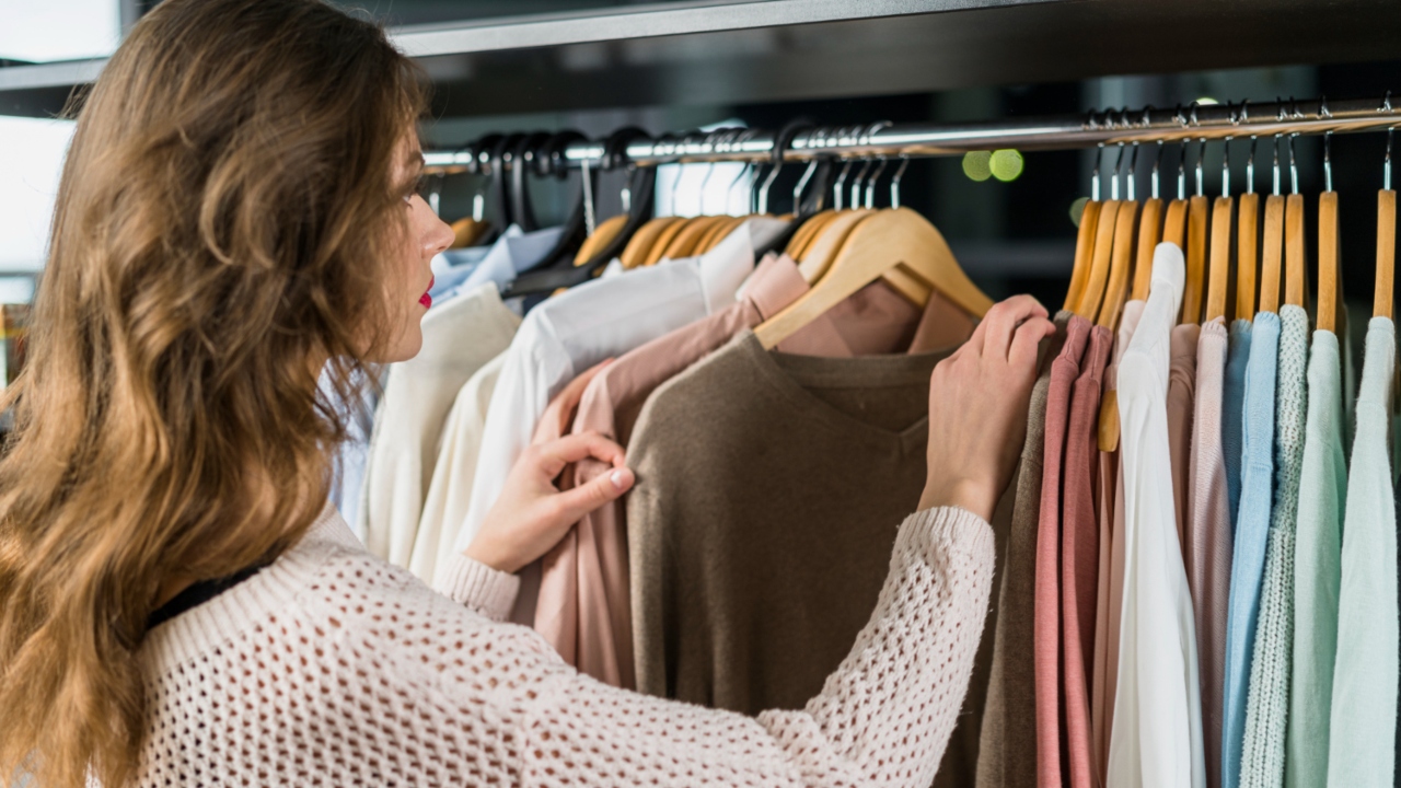 Estratégia é fundamental para aproveitar as liquidações e renovar guarda-roupa