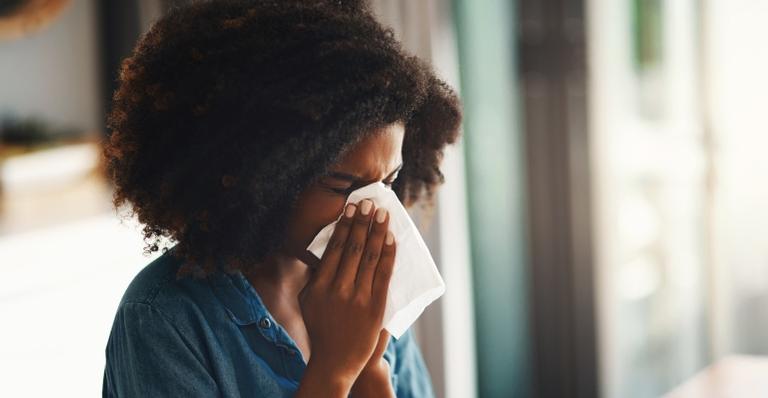Se a respiração nasal estiver bloqueada devido a alergias ou outras condições, procurar tratamento adequado pode ajudar a aliviar os sintomas e melhorar a qualidade de vida.