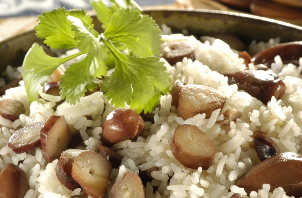 Foto de receita de arroz com pinhão