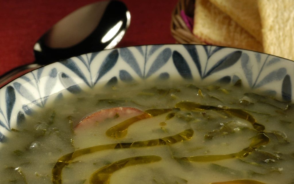 Receita de caldo verde tradicional