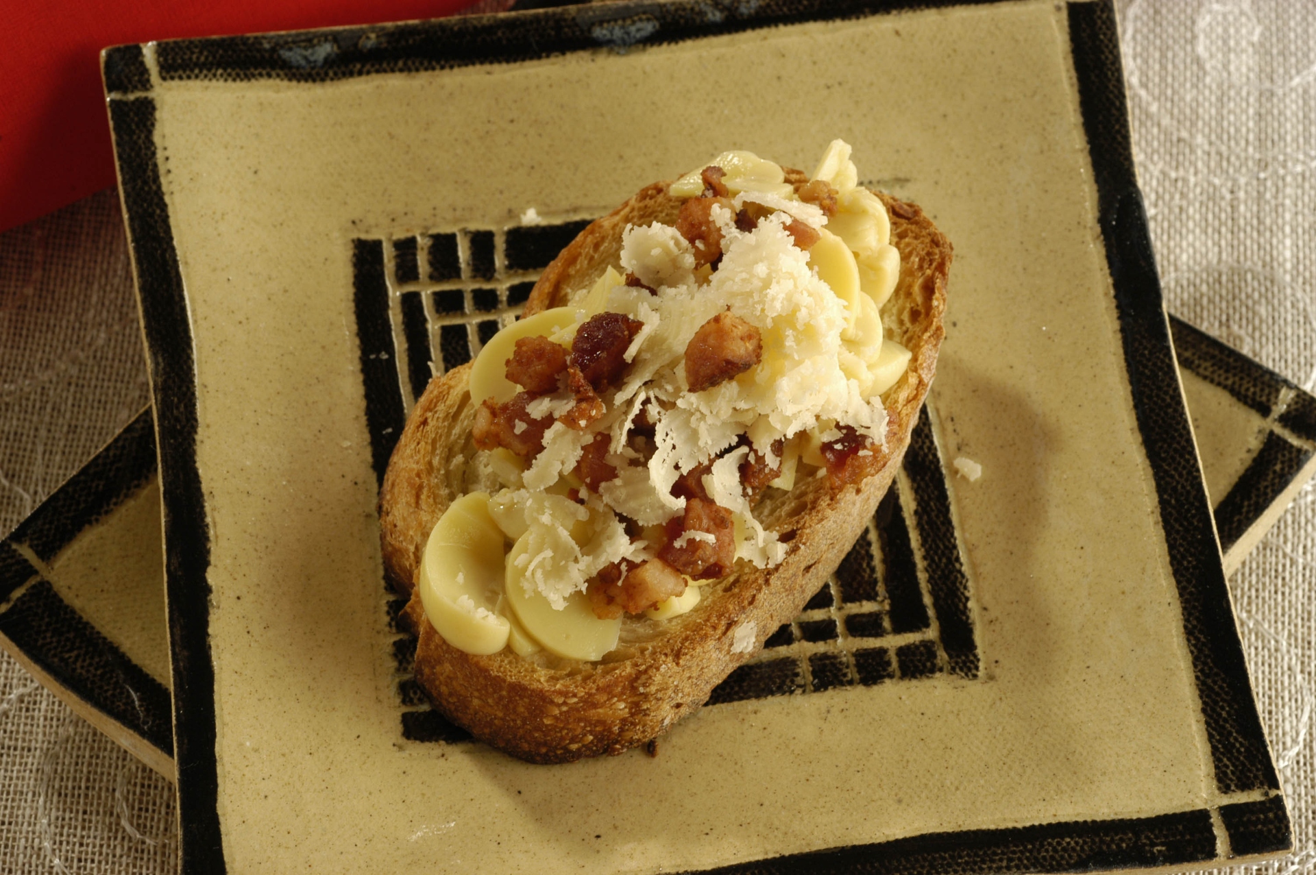 Foto de Mauro Holanda Bruschetta de cogumelos, bacon e parmesão
