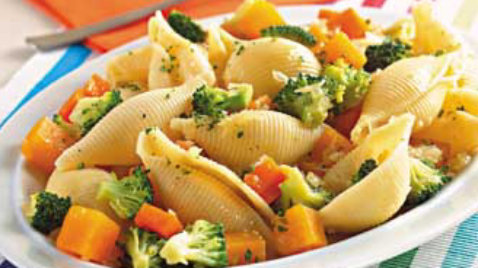 Conchiglione com abóbora e brócolis