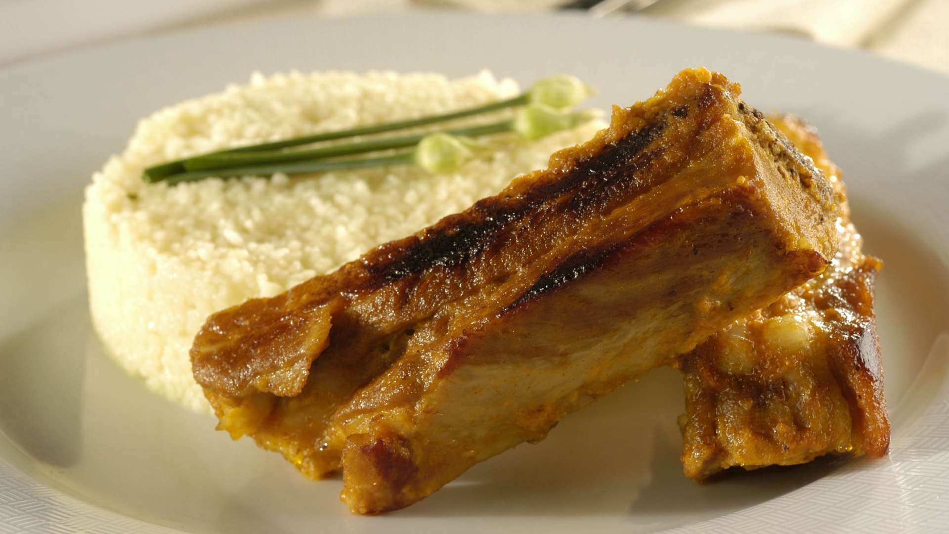 Costelinha de porco com canjica