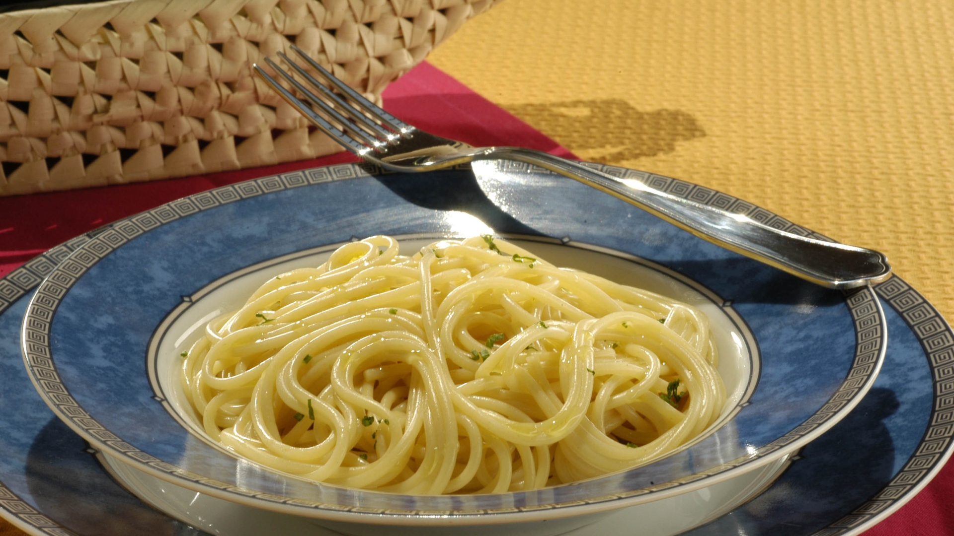 Foto da receita de espaguete com creme de leite